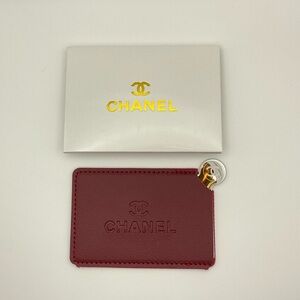 NIB CHANEL Beauty  burgundy Metallic Mirror with Case